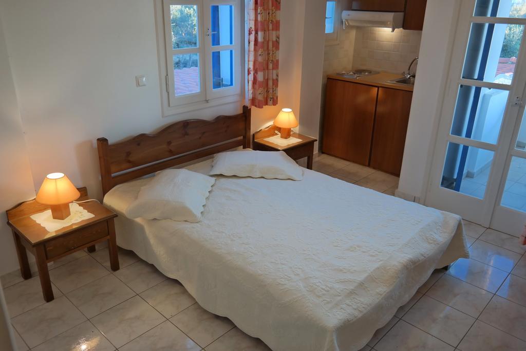 Mina'S Studios In Naxos Island Agios Prokopios  Pokój zdjęcie