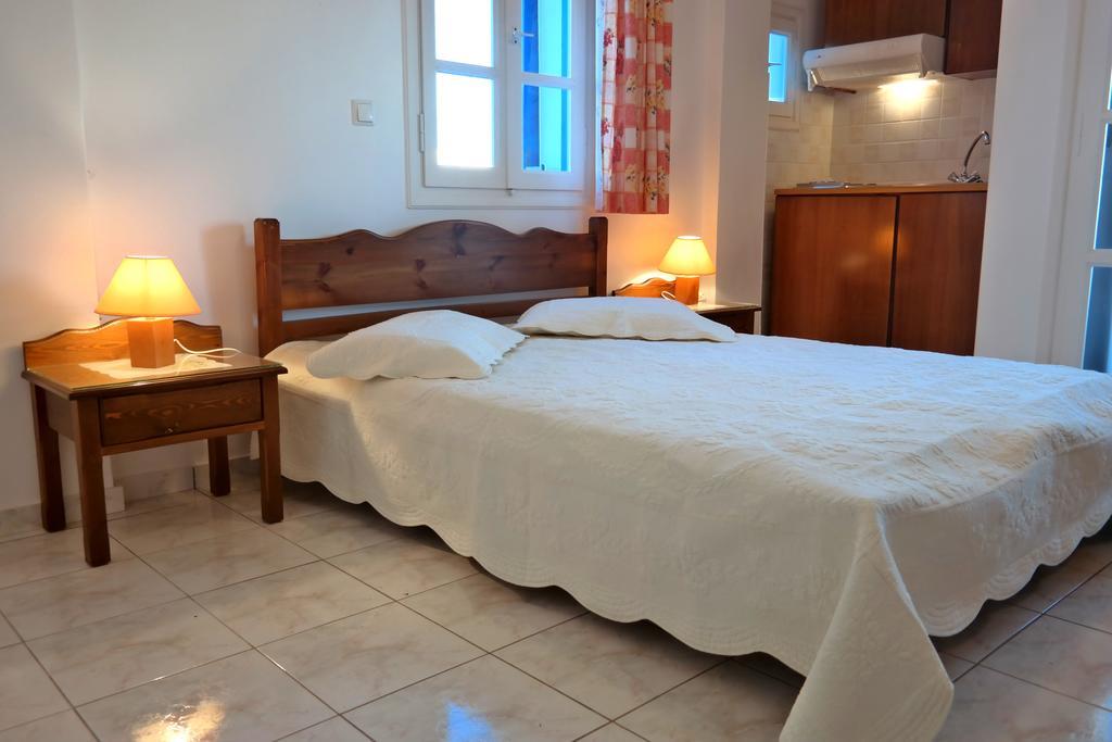 Mina'S Studios In Naxos Island Agios Prokopios  Pokój zdjęcie