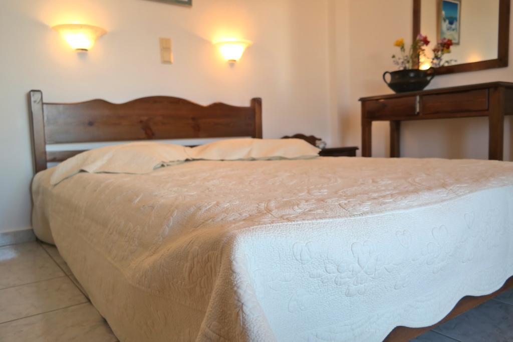 Mina'S Studios In Naxos Island Agios Prokopios  Pokój zdjęcie